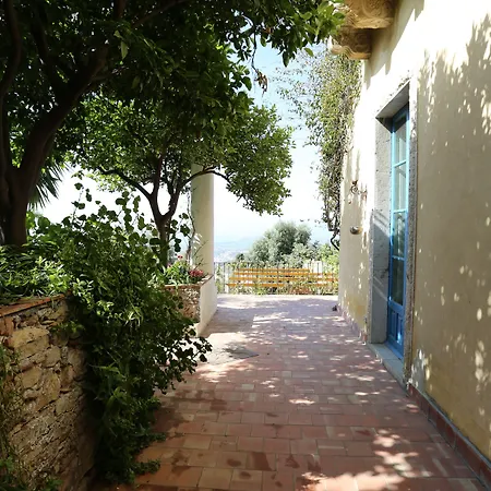 Casa Cuseni, Patrimonio Culturale Immateriale Unesco Panzió Taormina